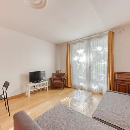 Vue Sur Proche Metro Apartment *